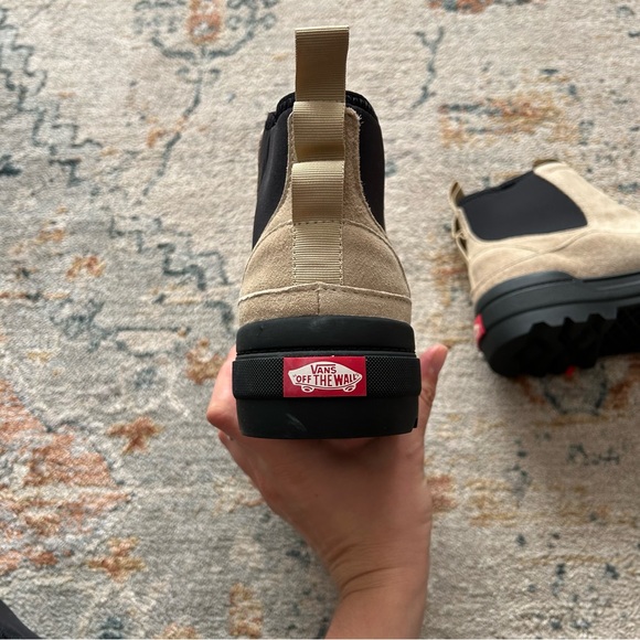 Vans Winter Chelsea Boots - Picture 4 of 8